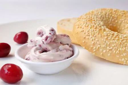 【HH Gourmet】Bagel with Cranberry Cream Cheese (23元)